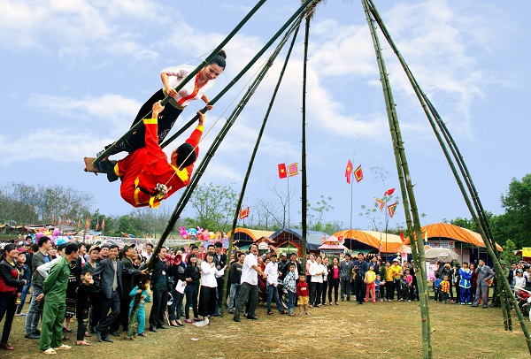 Lễ hội mùa Xuân & tín ngưỡng phồn thực